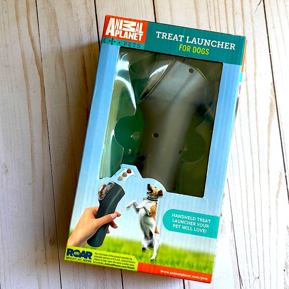 Animal Planet Treat Launcher for Dogs
